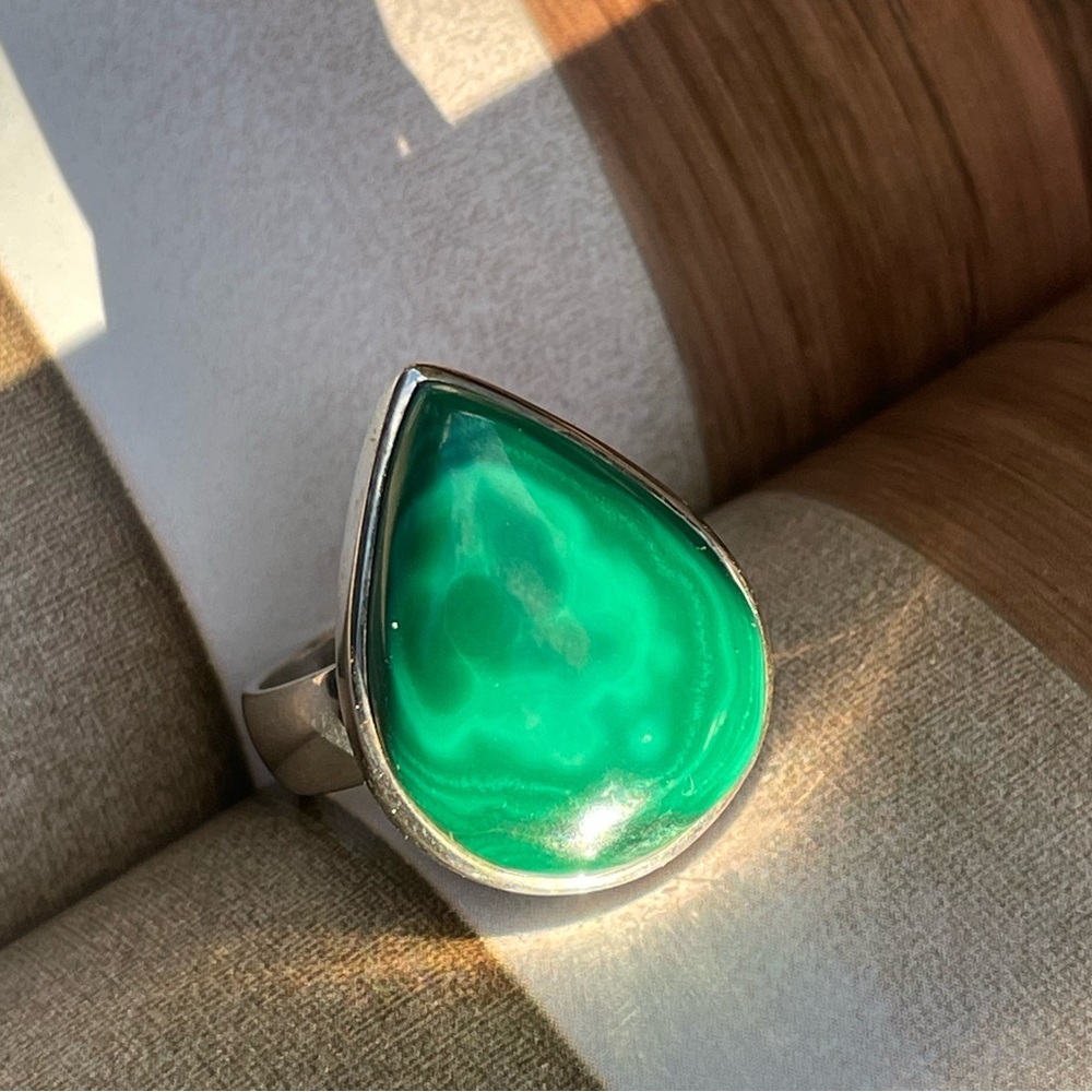 925 Sterling silver Malachite ring size us 8  & 9